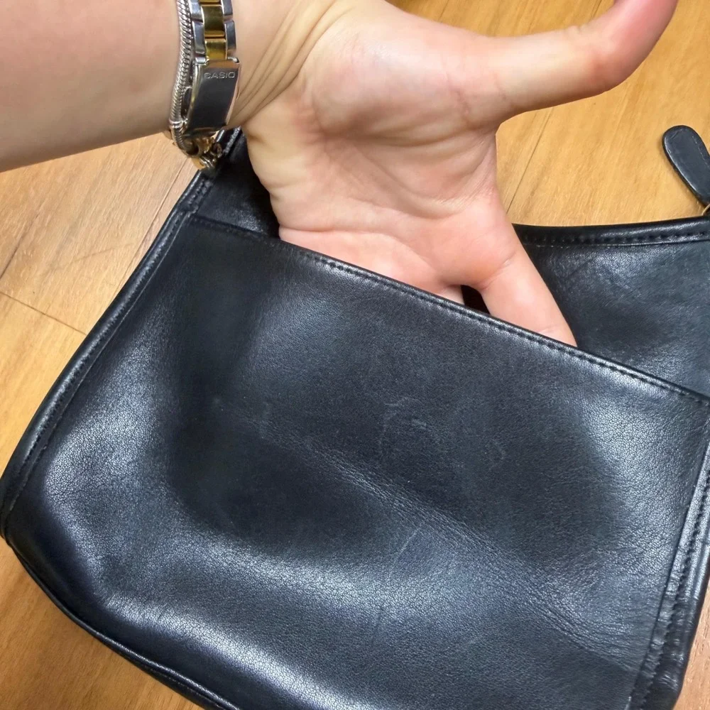 Vintage Coach Ergo Zip Black Leather Crossbody Bag 9997 Made‎ in USA